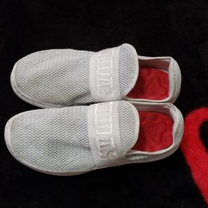 Adidas Cloudfoam plus zen size 9